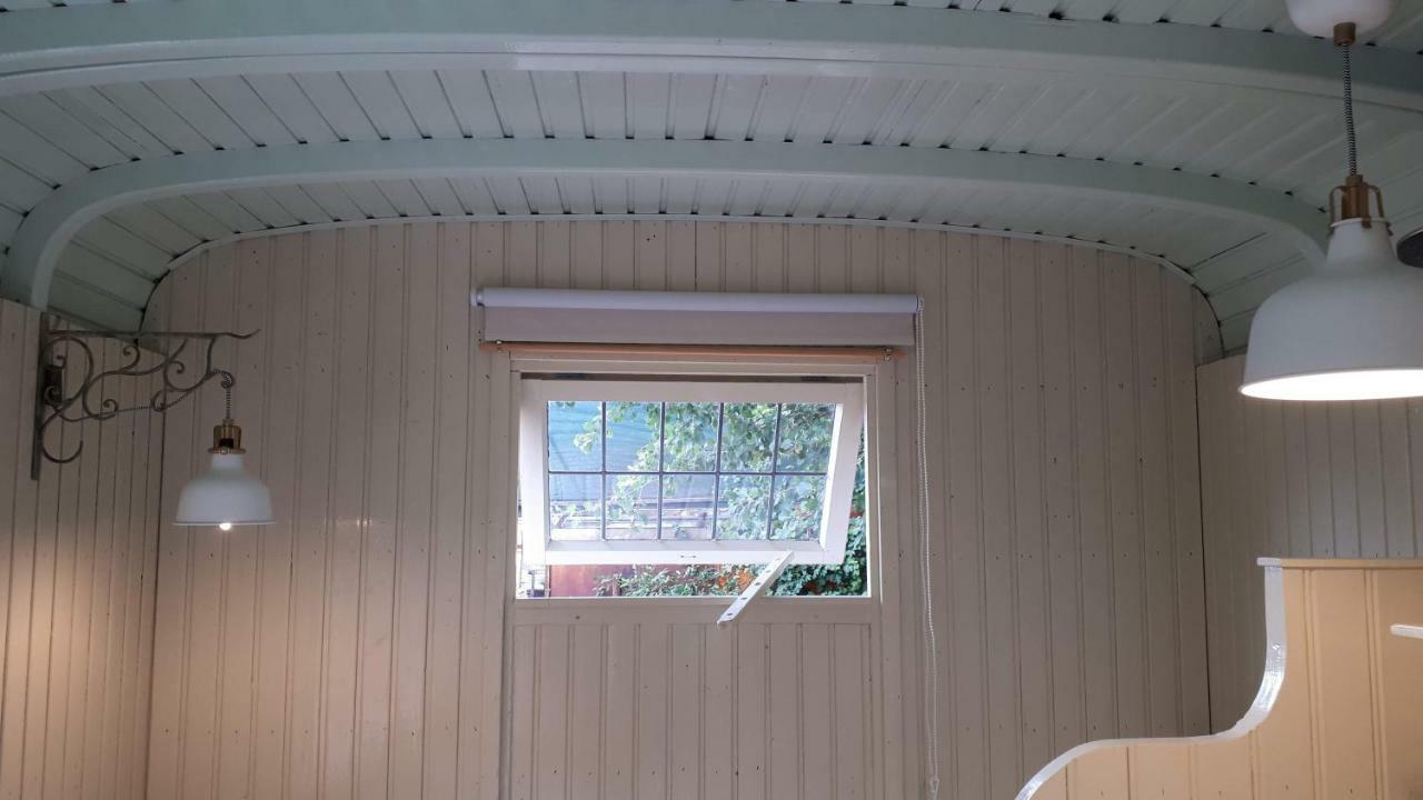 Pipowagen Overnachting Het Houten Huis Zaltbommel Εξωτερικό φωτογραφία
