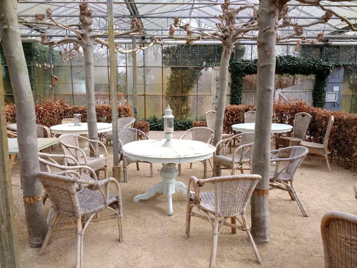Pipowagen Overnachting Het Houten Huis Zaltbommel Εξωτερικό φωτογραφία