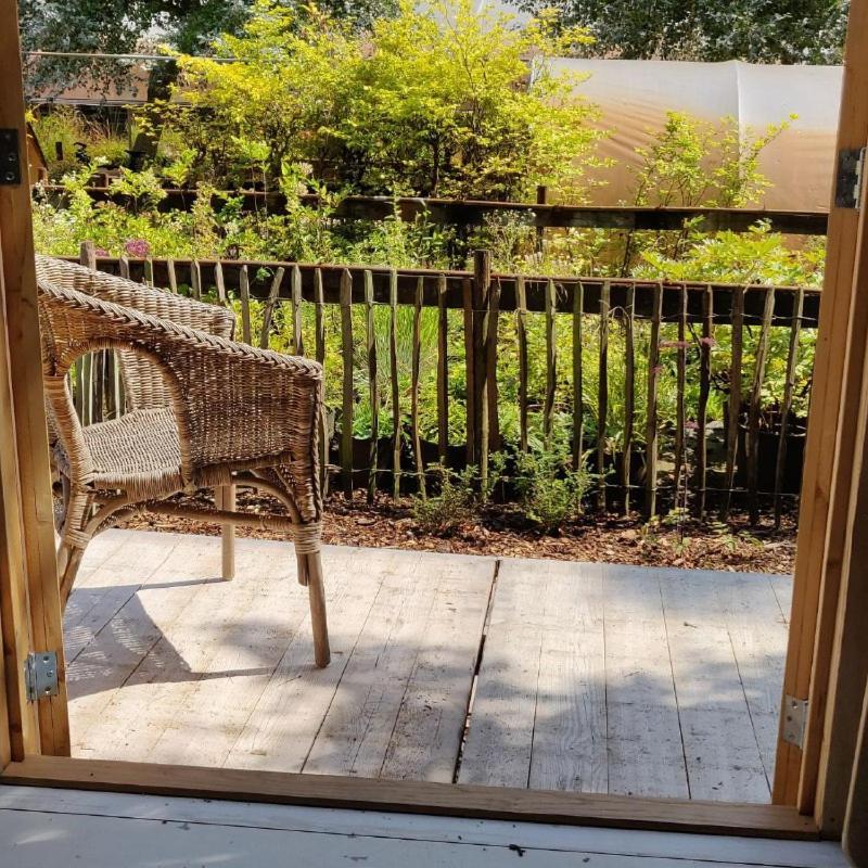 Pipowagen Overnachting Het Houten Huis Zaltbommel Εξωτερικό φωτογραφία