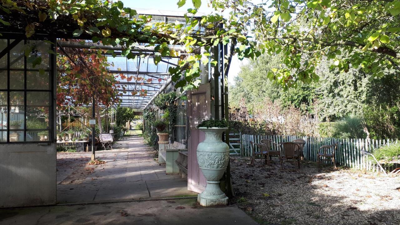 Pipowagen Overnachting Het Houten Huis Zaltbommel Εξωτερικό φωτογραφία